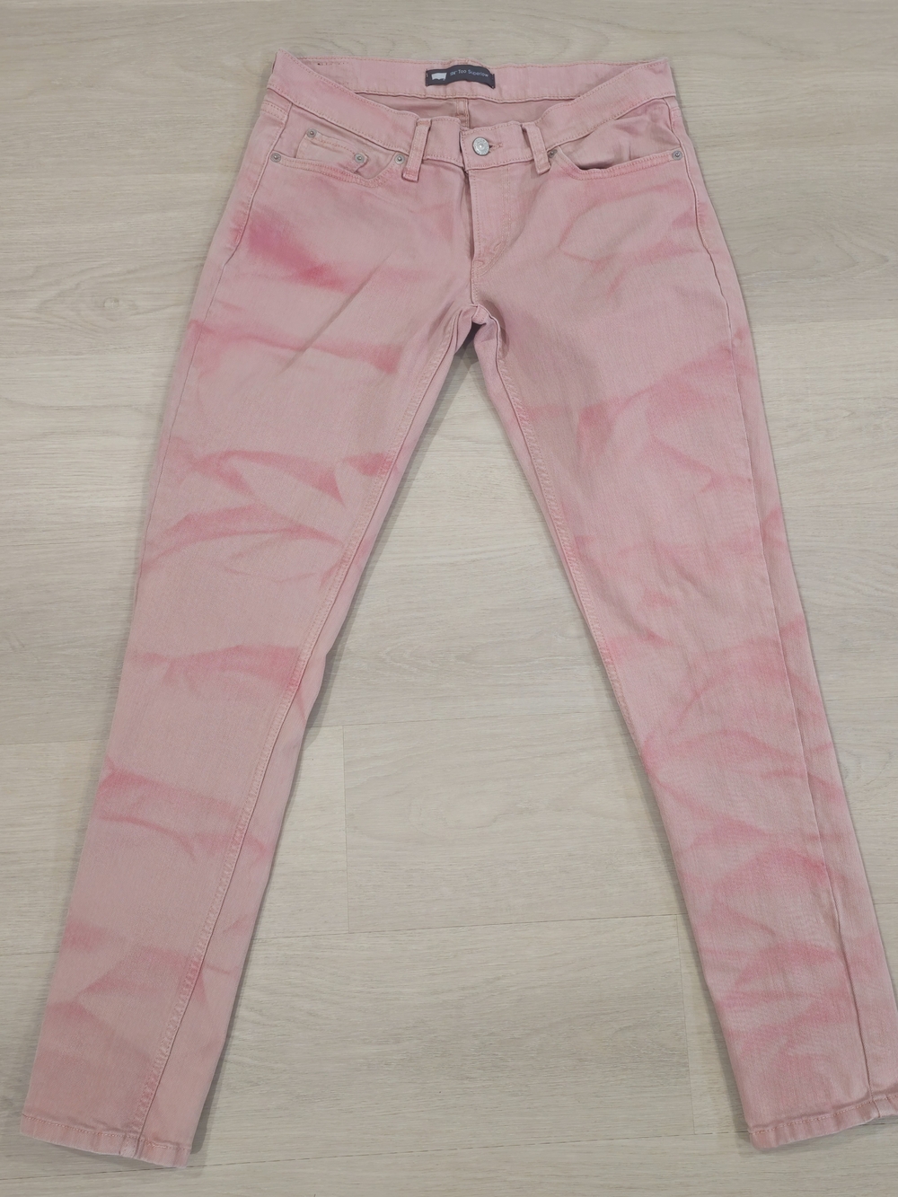 Levi's 524 Too Superlow Women’s Pink Tie-Dye Slim Jeans